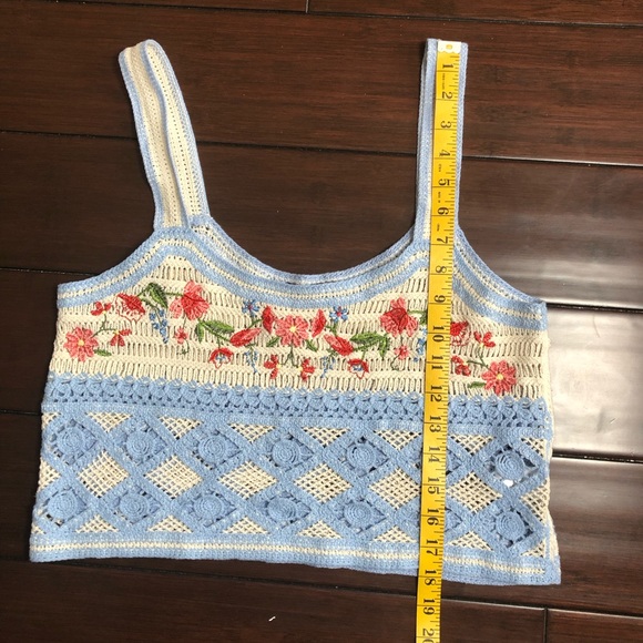 Cute retro crochet top by Julia by Love - Picture 6 of 9